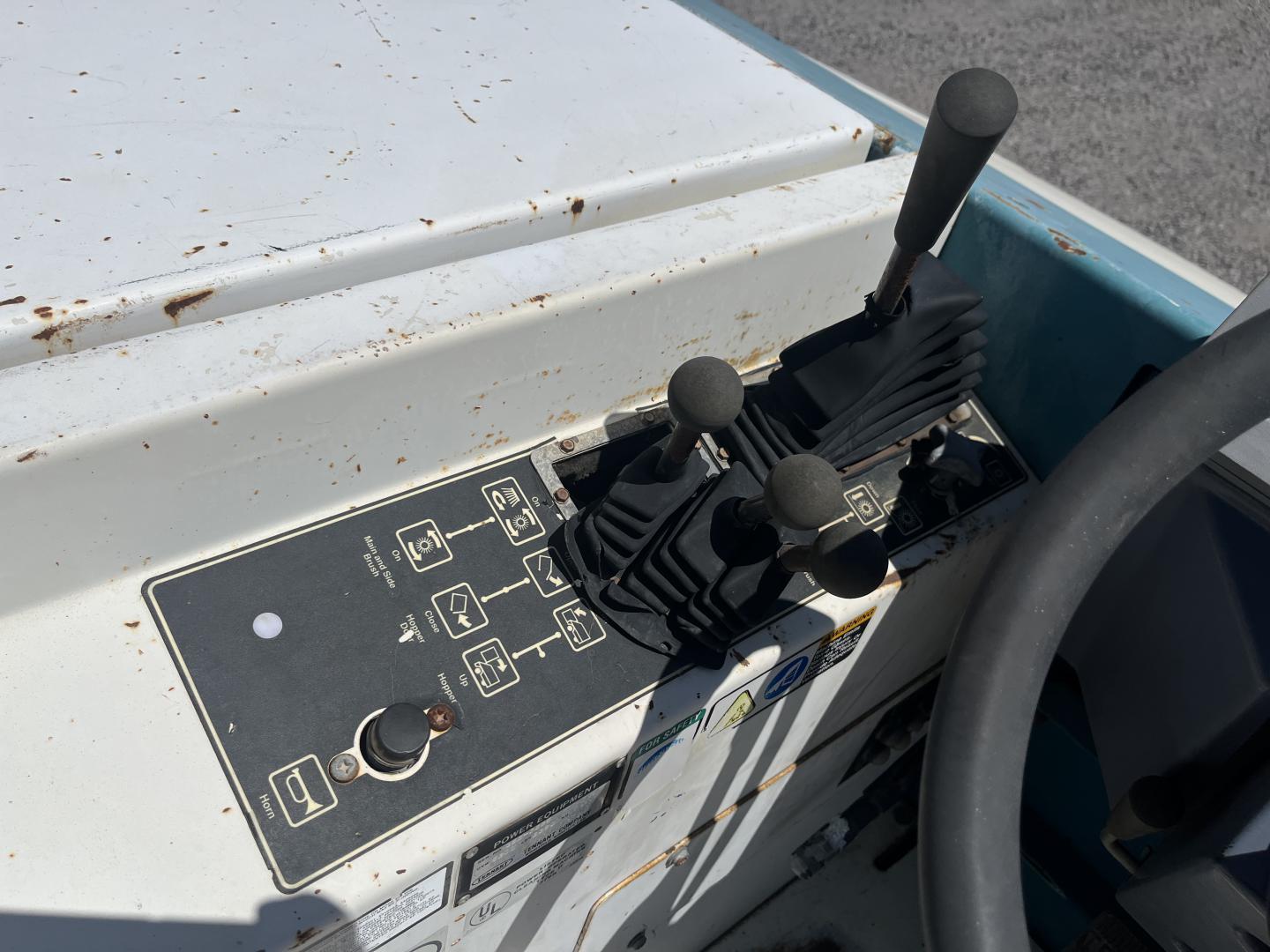 ./imagenes/INVOICE/2019/15384/BARREDORA TENNANT 355 (7).JPG